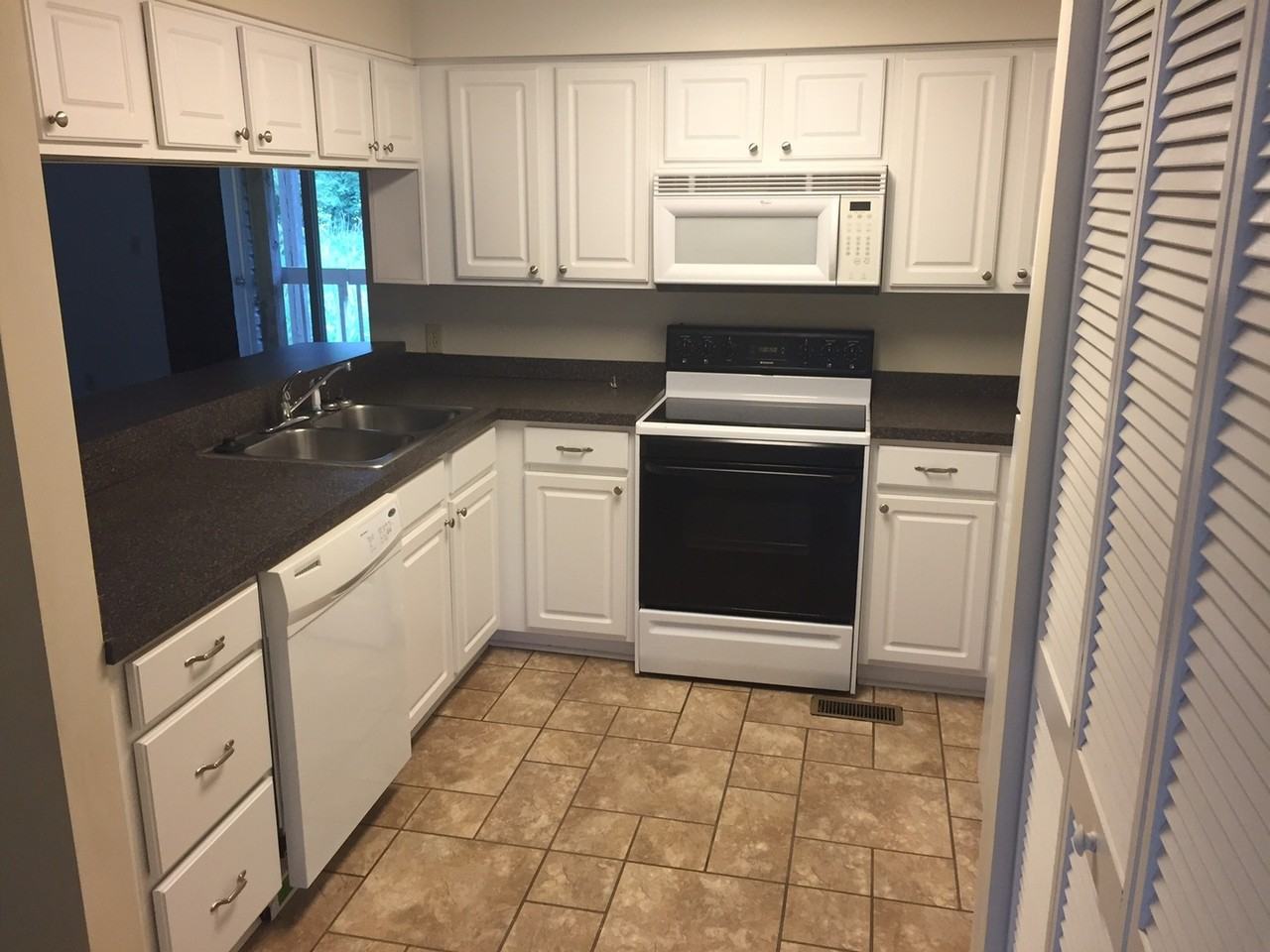662 Seawatch Cv - Photo 6 of 17