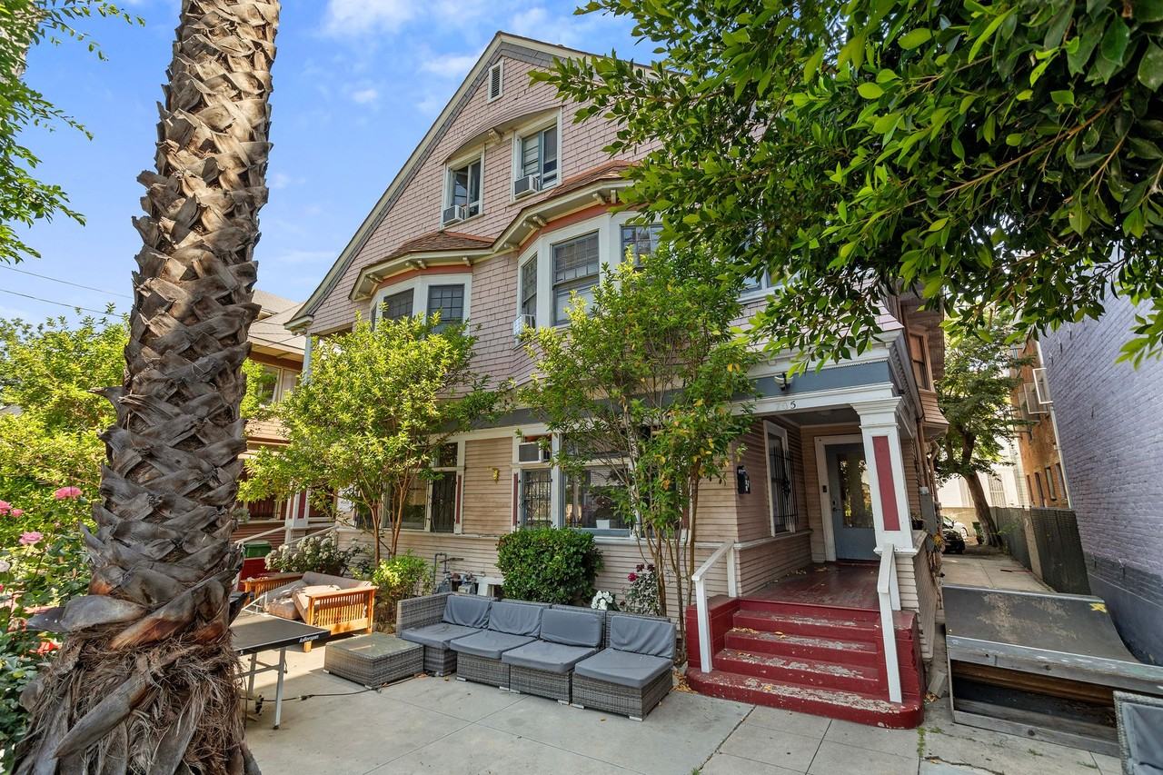 705-707 W 23rd St - Photo 2 of 3