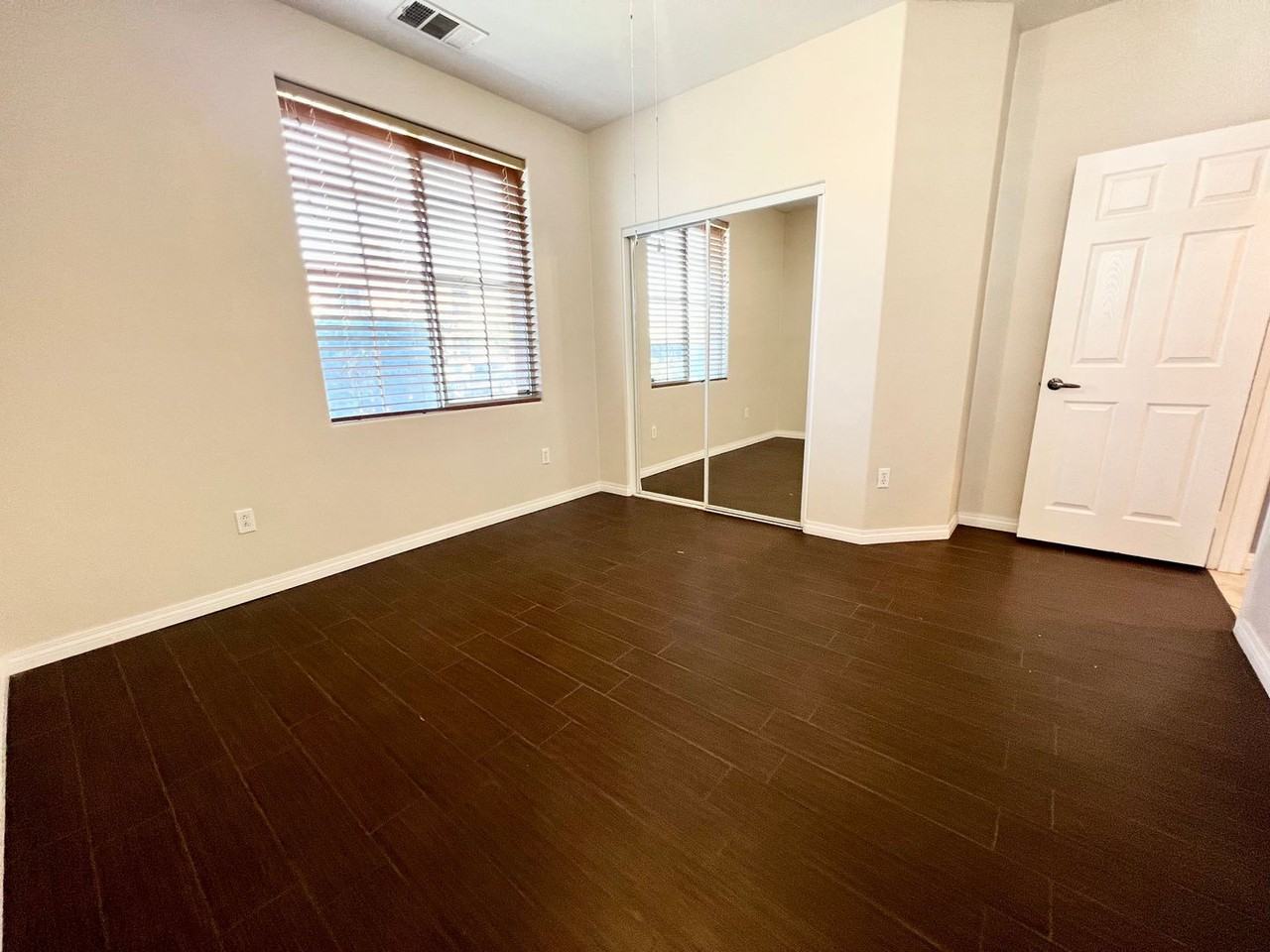 83403 Lightning Rd - Photo 5 of 26