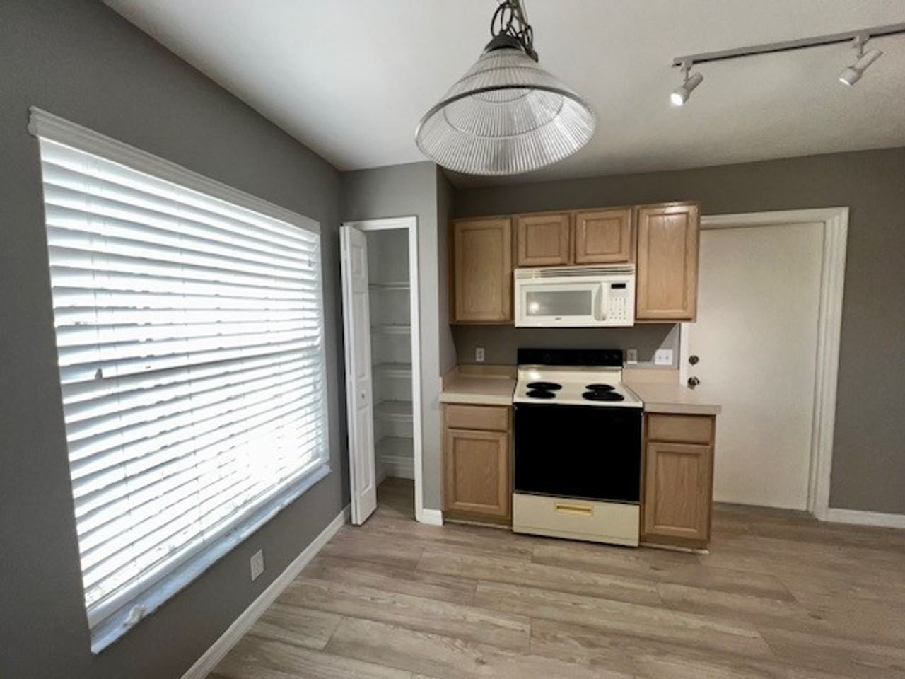 2024 Donegan Pl - Photo 7 of 50