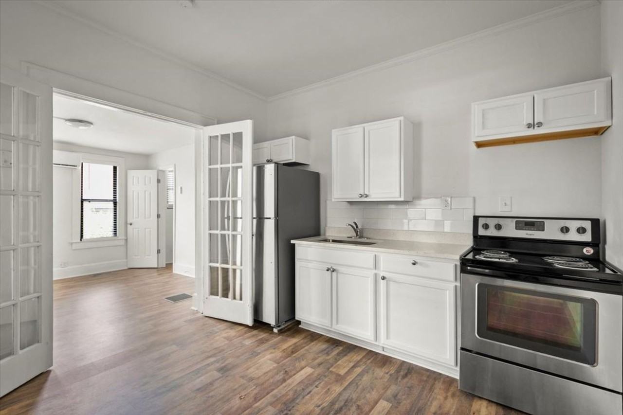 1516 Mcduff Ave S #1 - Photo 4 of 11