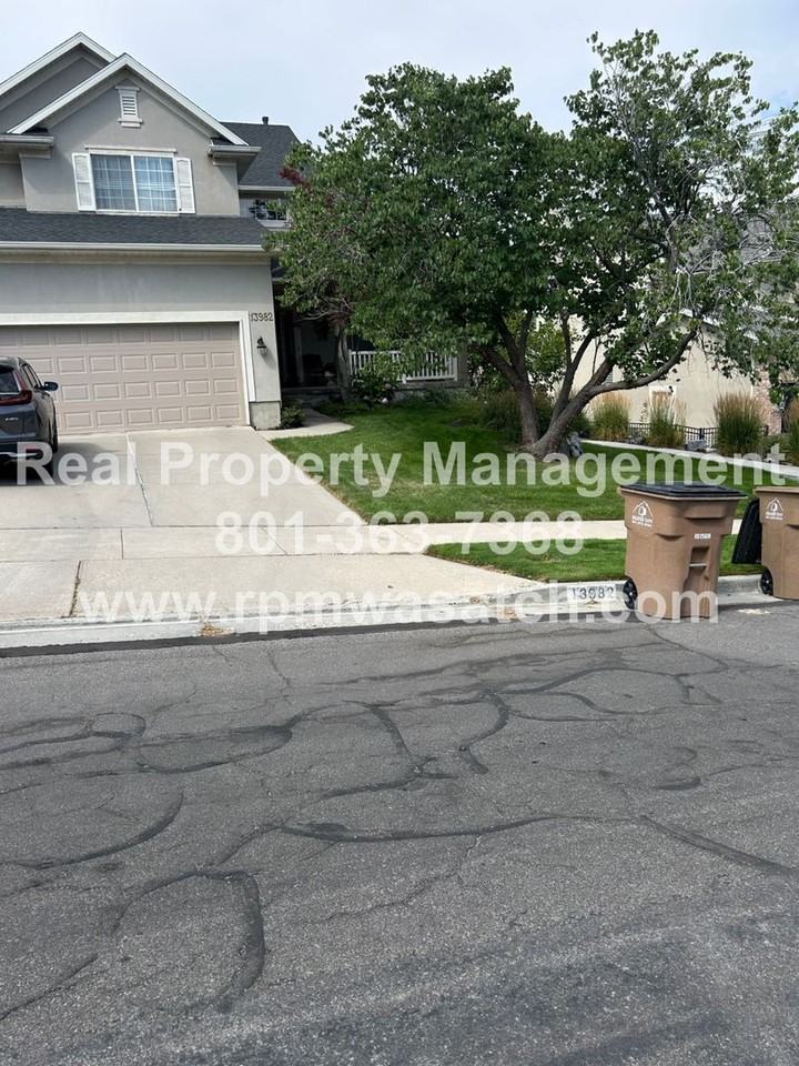 13982 S Hawberry Rd - Photo 2 of 31