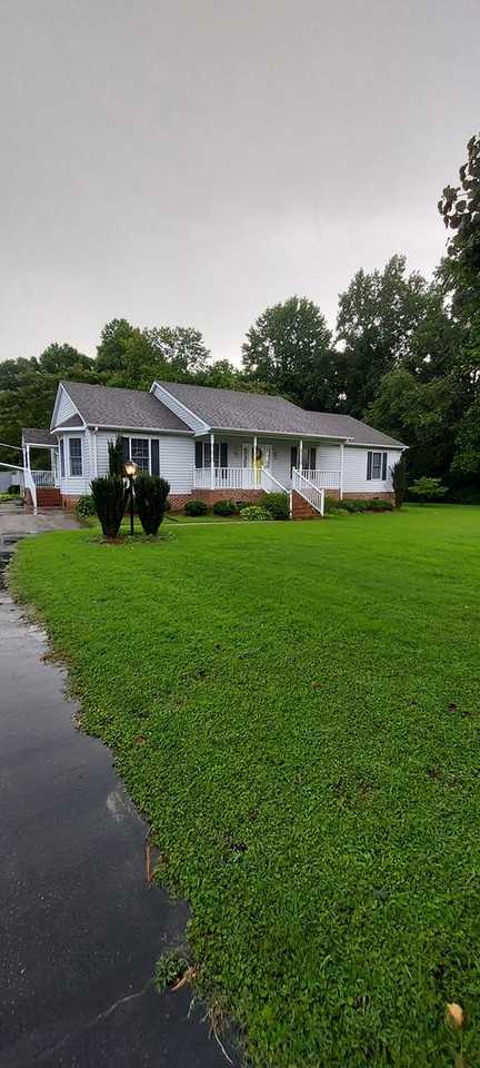 537 Turlington Rd - Photo 3 of 27