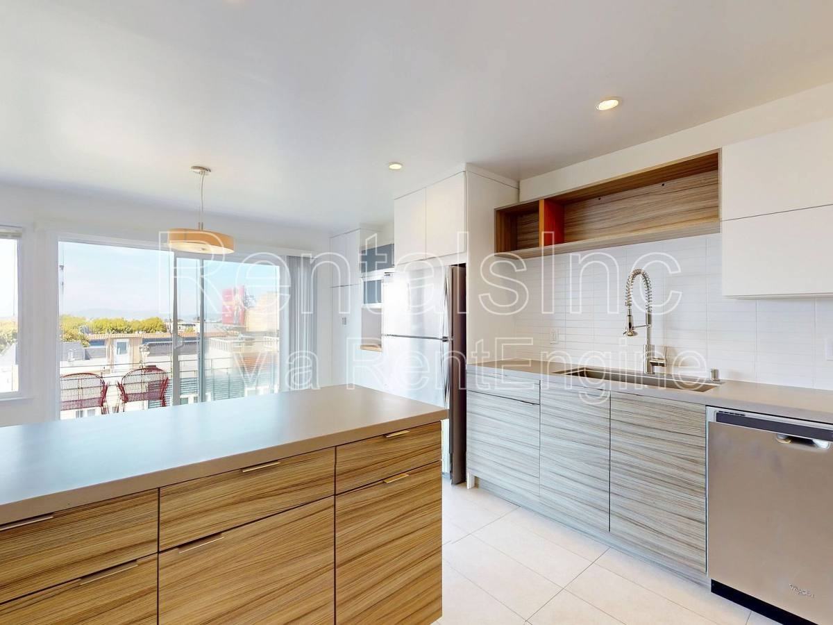 2642 Greenwich St #102 - Photo 2 of 10