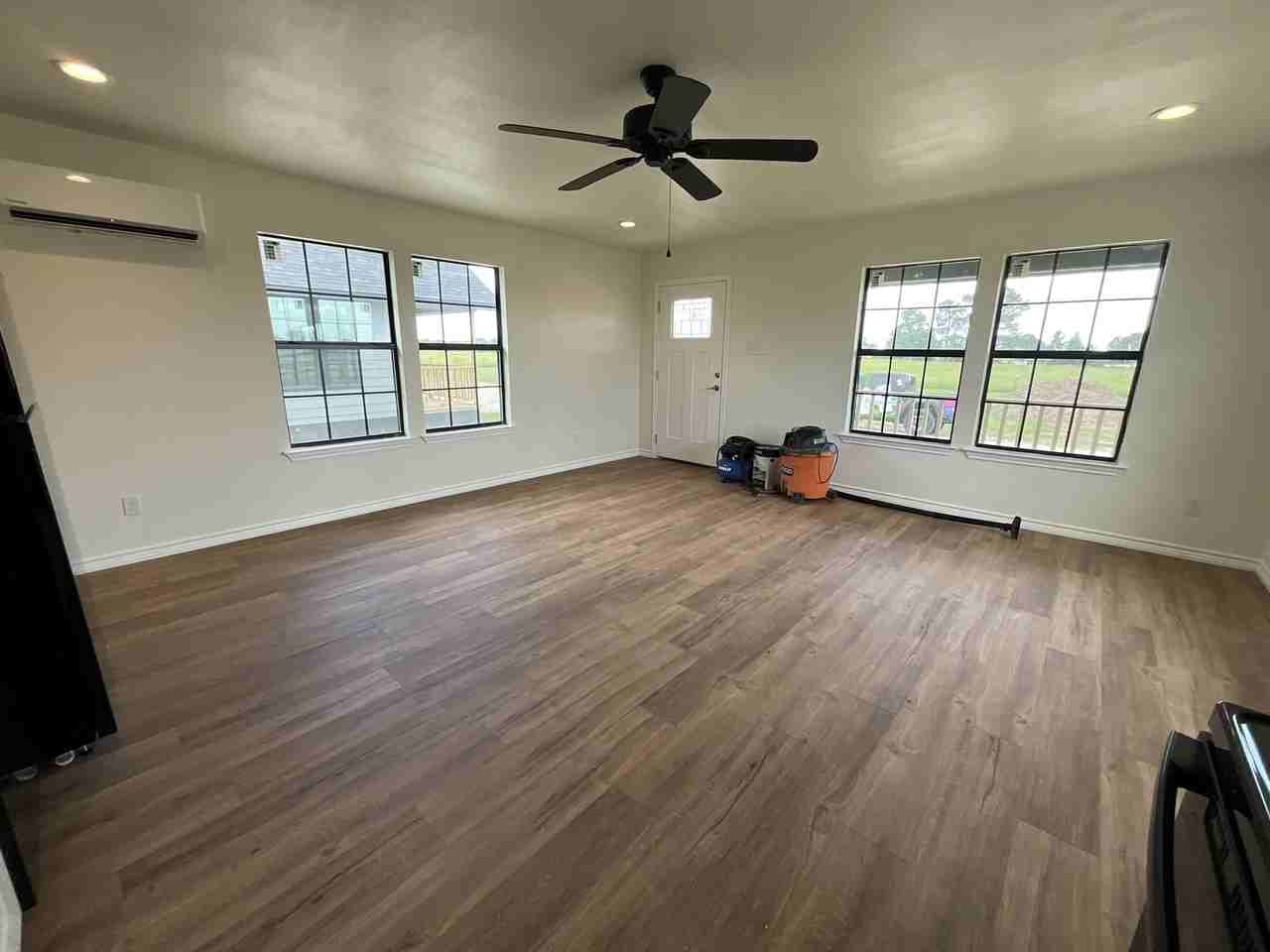 1207 Vz County Road - Photo 2 of 10