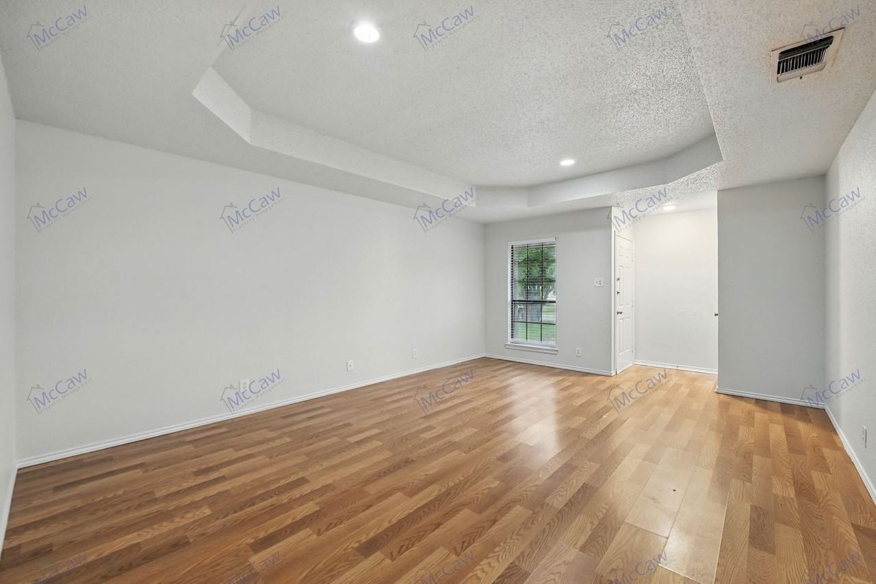 6708 S Creek Dr - Photo 3 of 21