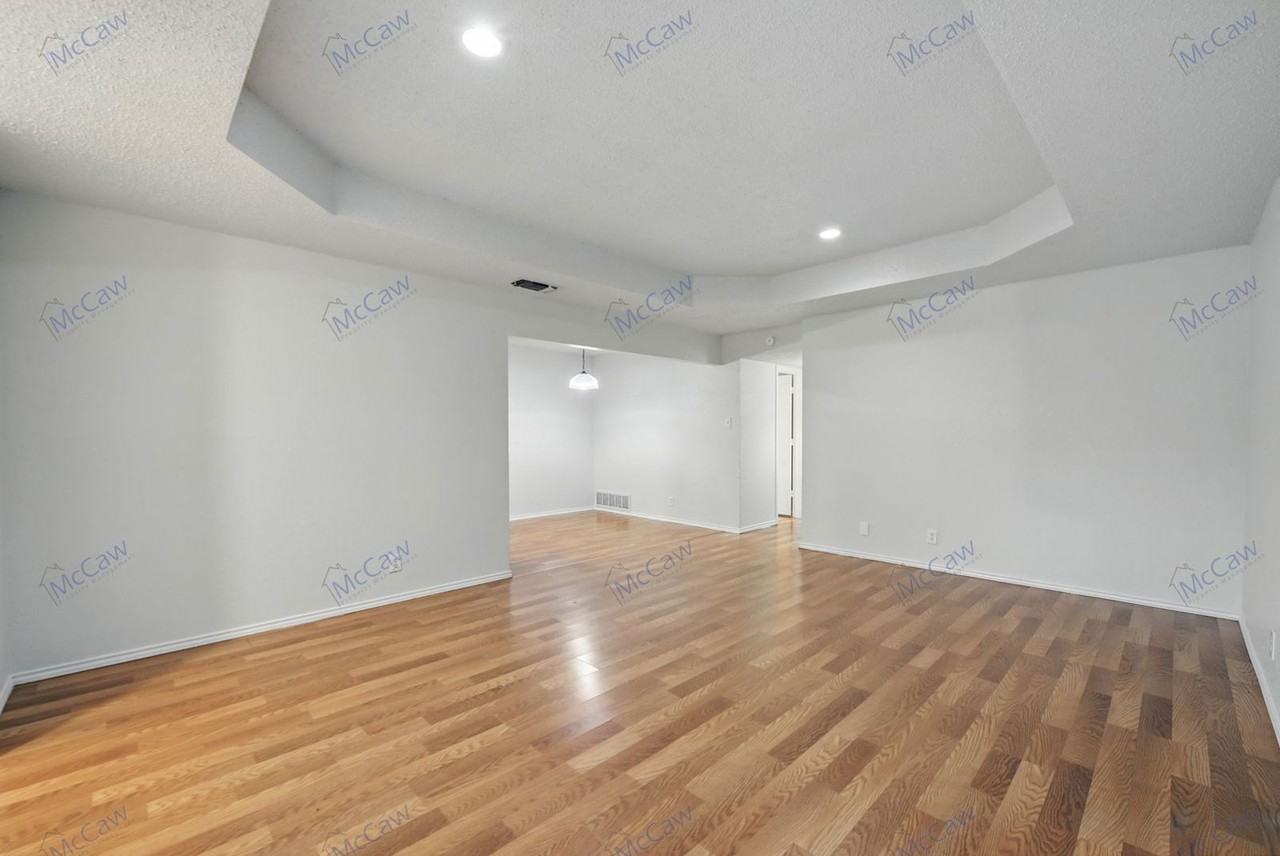 6708 S Creek Dr - Photo 4 of 21