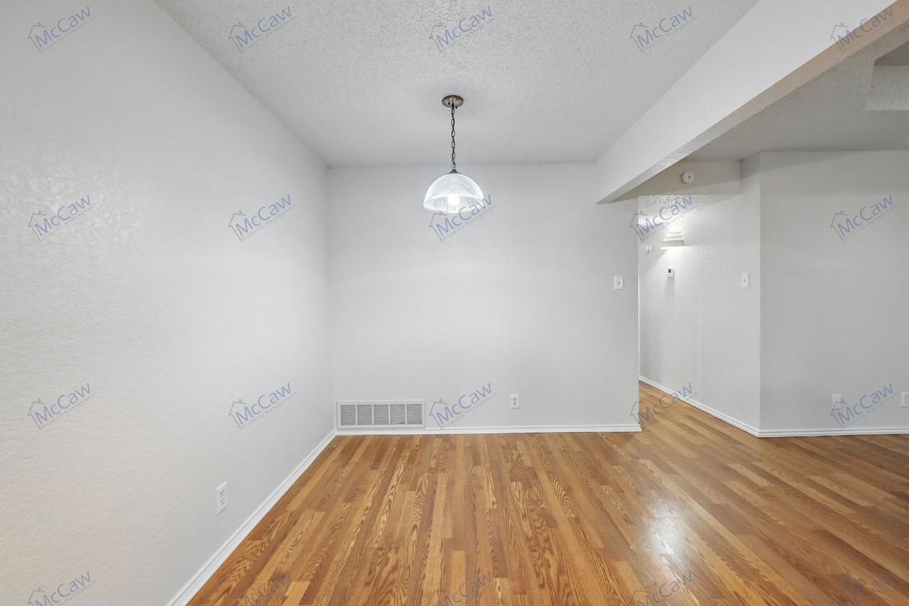 6708 S Creek Dr - Photo 5 of 21