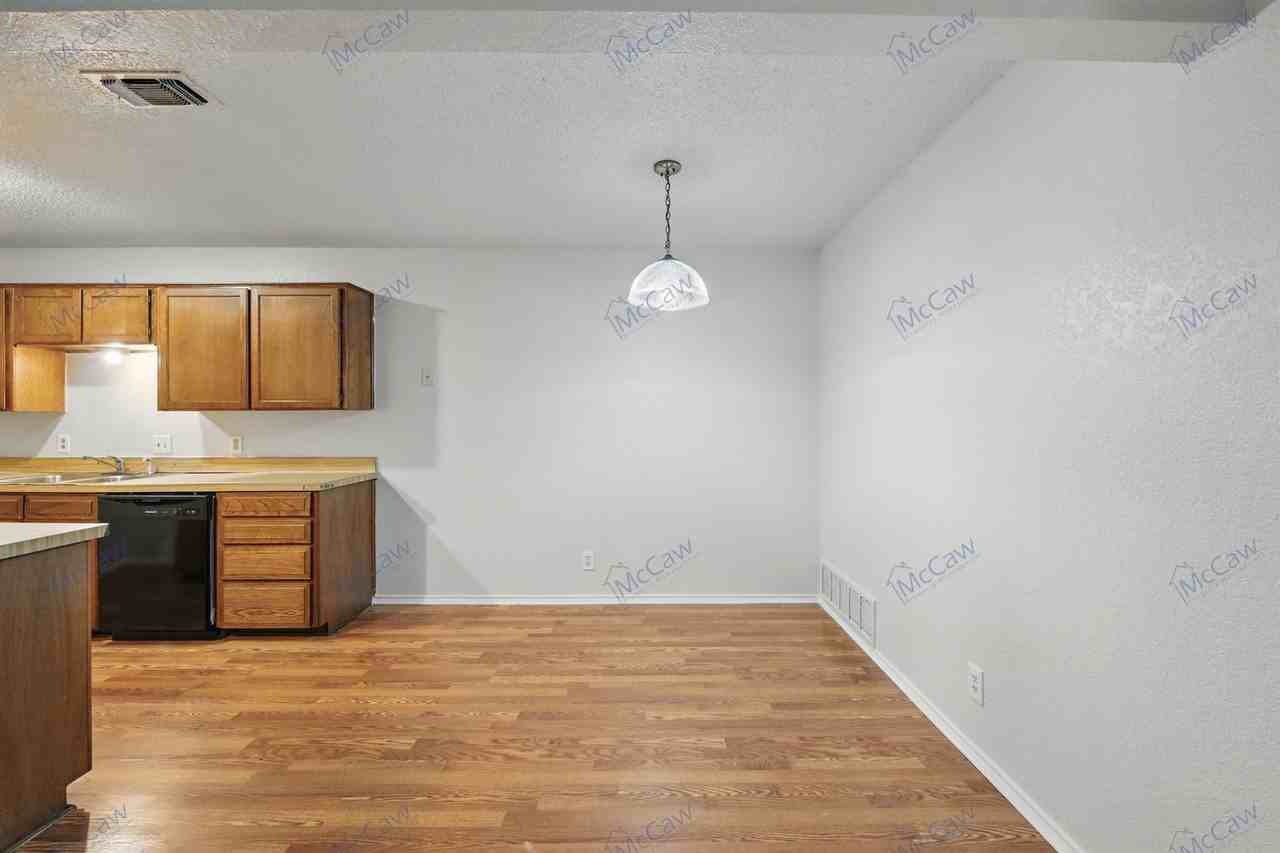 6708 S Creek Dr - Photo 6 of 21