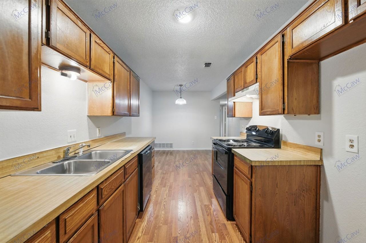 6708 S Creek Dr - Photo 7 of 21