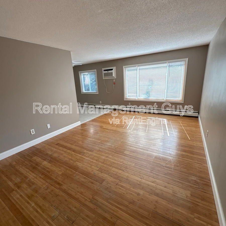 3520 12th Ave S #10 - Photo 7 of 18