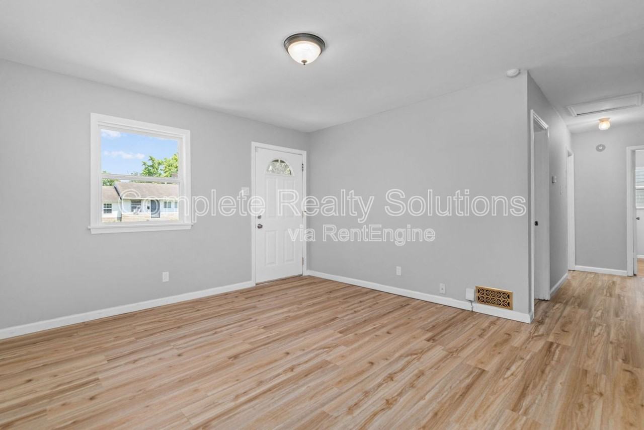 10423 Balmoral Dr - Photo 2 of 30