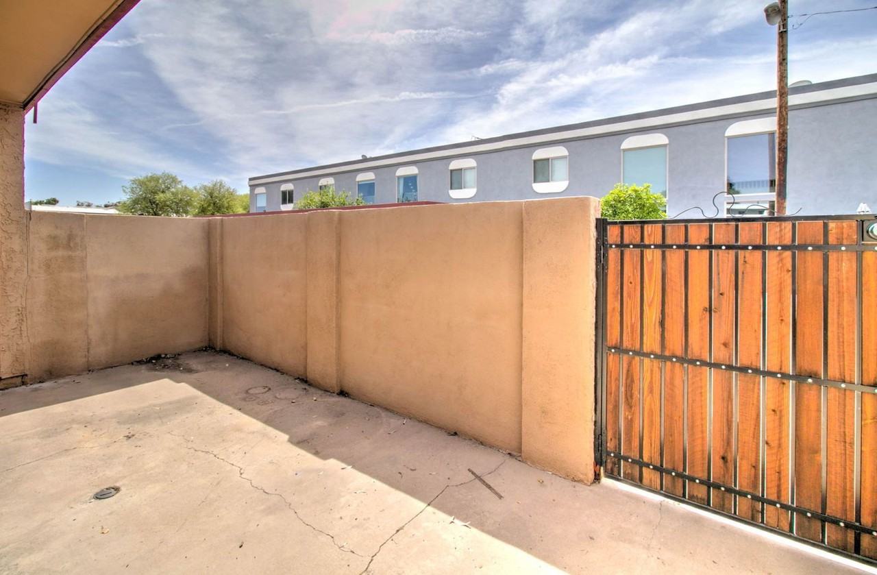 5323 N 19th Ave #13 - Photo 6 of 26