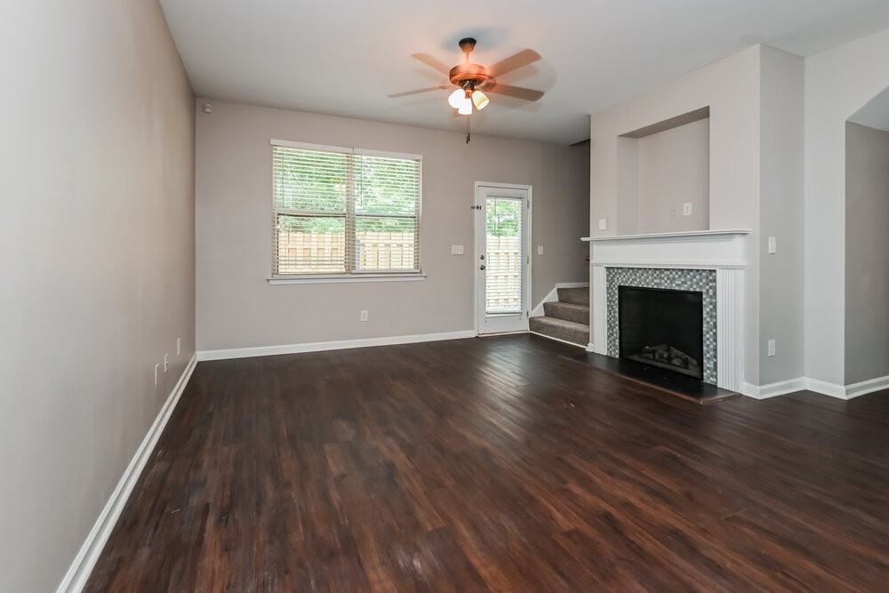 3714 Humber Ct - Photo 4 of 17