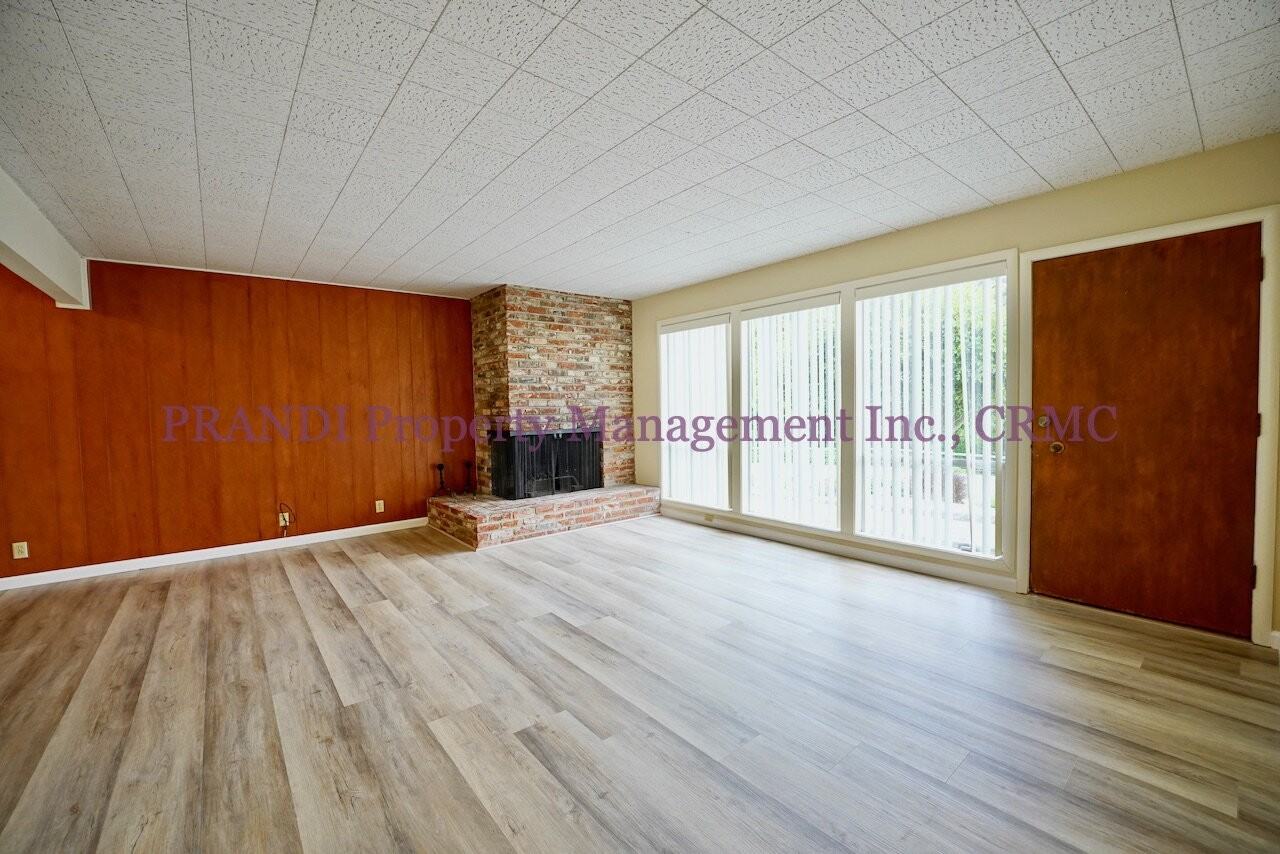6 Eden Ln - Photo 3 of 13
