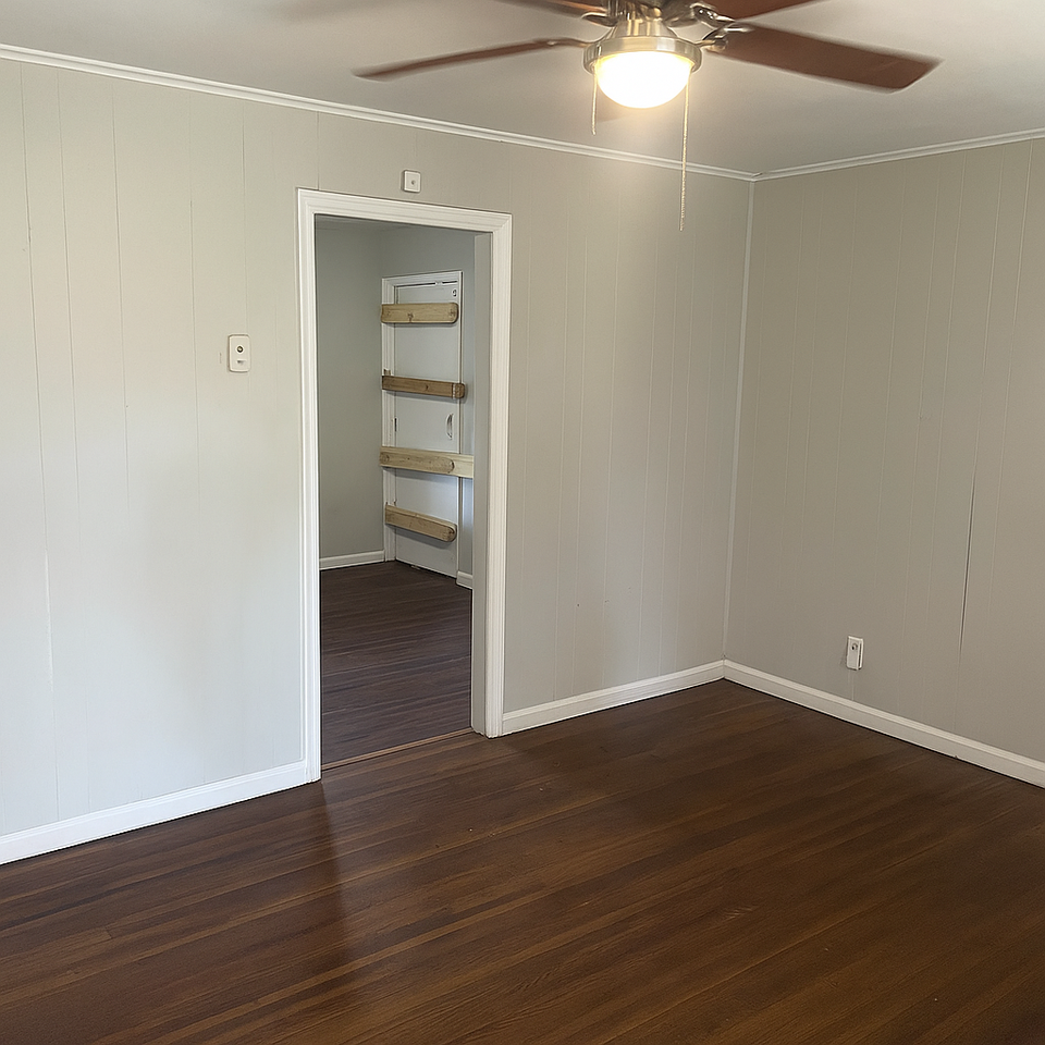 2708 N Boston Pl - Photo 2 of 6