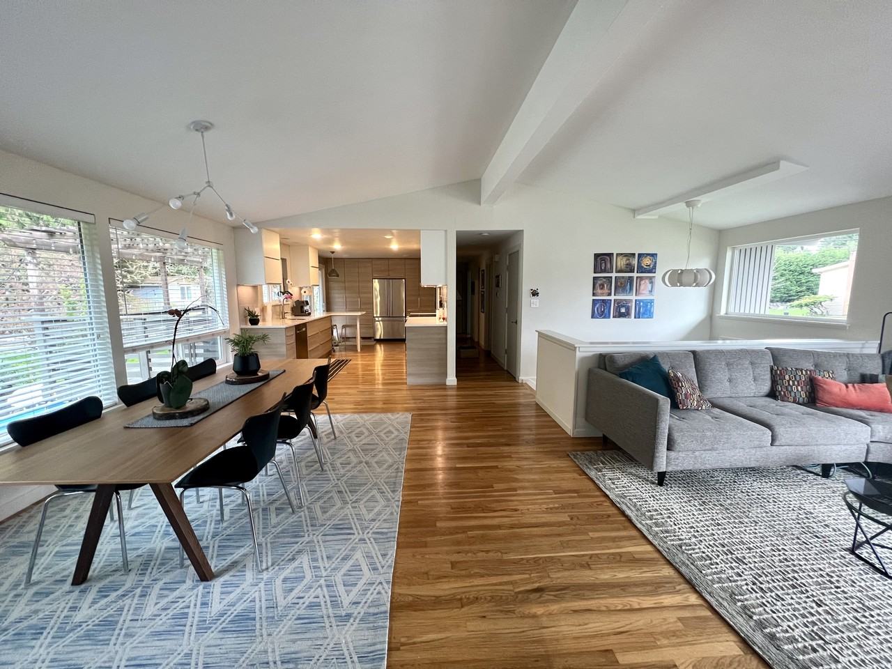 401 109th Ave Se - Photo 5 of 32