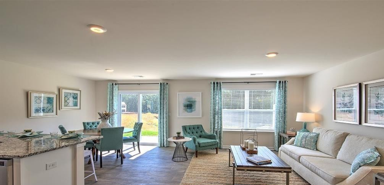 5142 Hyrule Dr - Photo 3 of 14