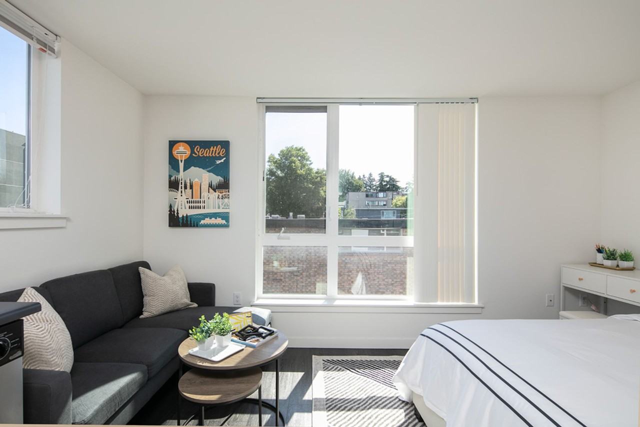 5216 Brooklyn Ave NE - Photo 3 of 30