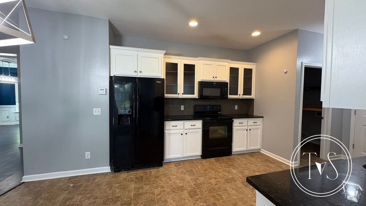 63 Francis Marion Rd Ne - Photo 7 of 26