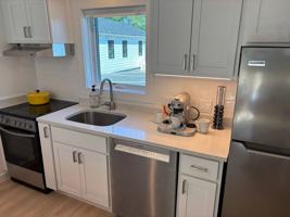 featured image of 200 Laurel St