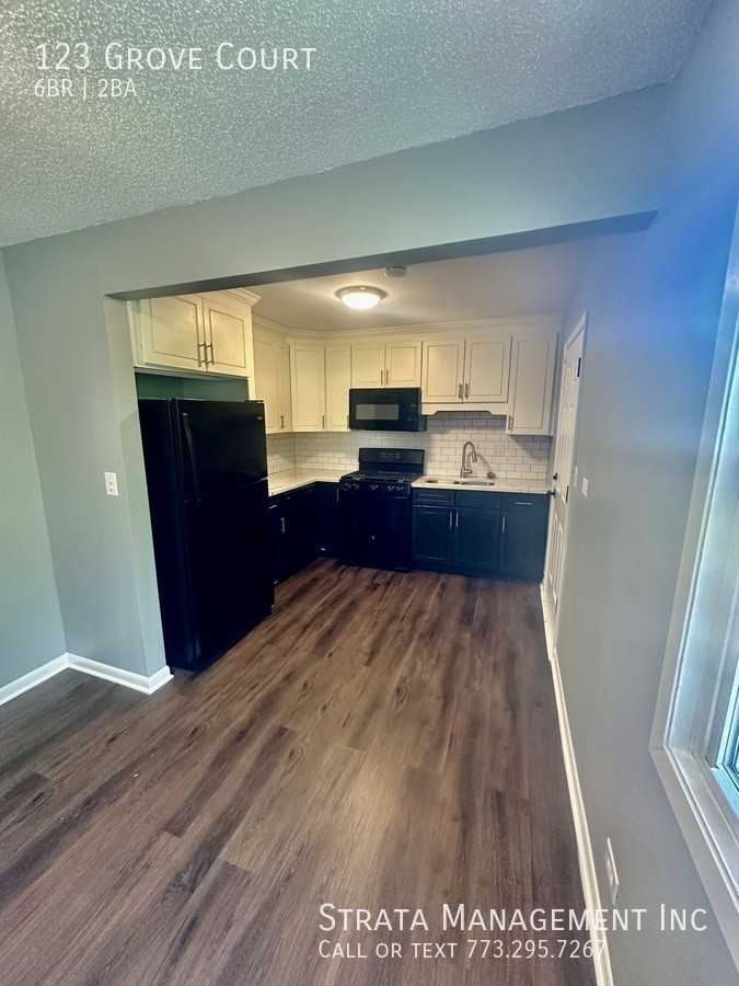 123 Grove Ct - Photo 2 of 20