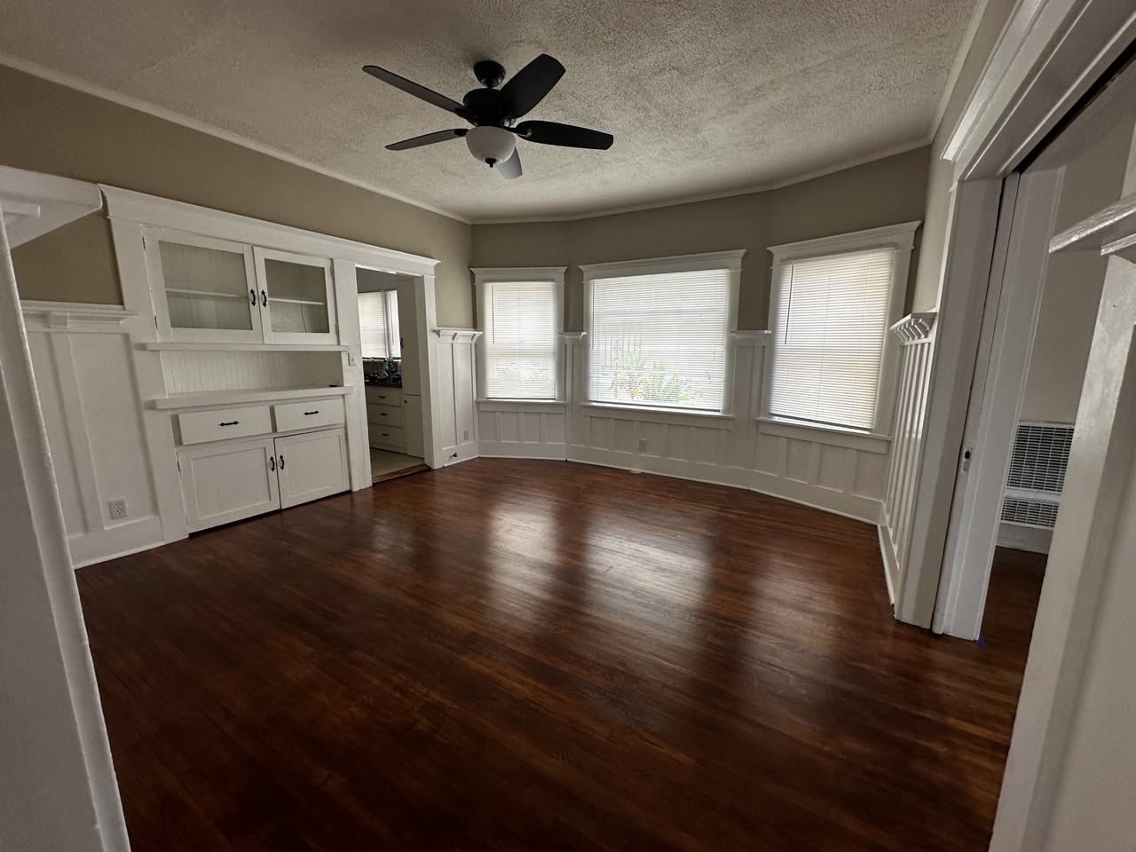 1417 2nd Ave #1417 - Photo 7 of 23