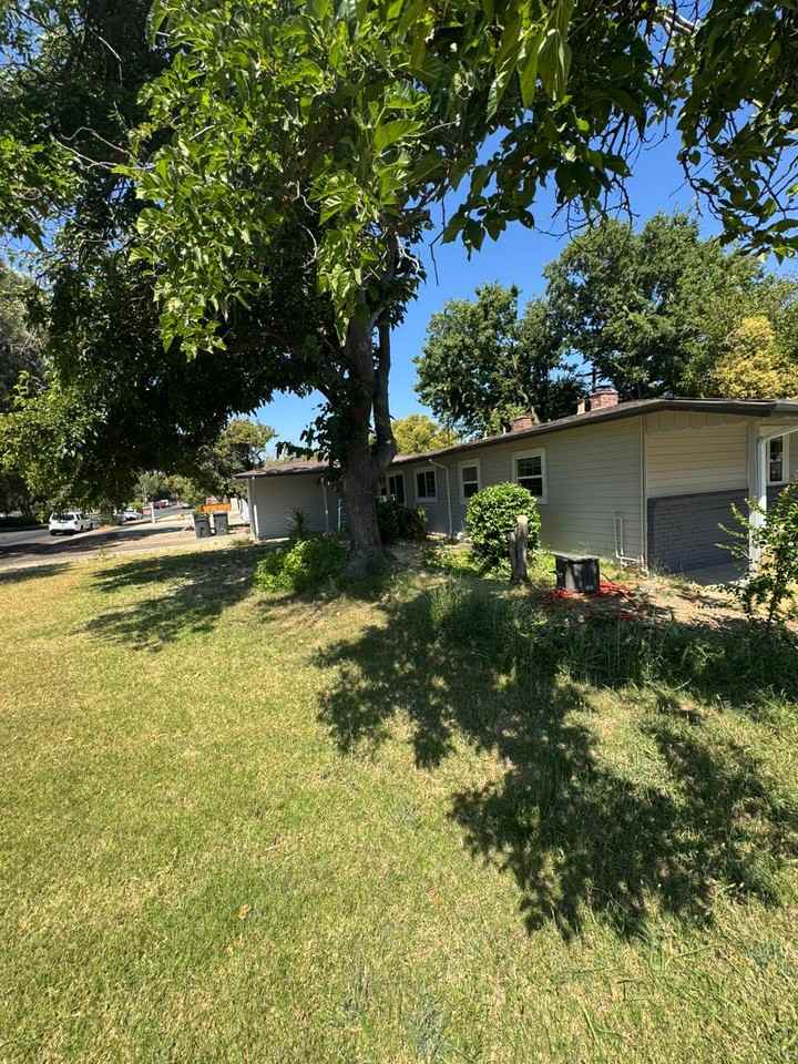 601 Russell Blvd #NA - Photo 2 of 13