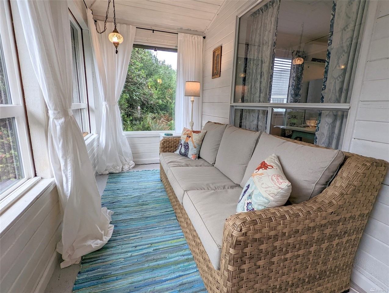 782 Camden Court Southwest #NA - Photo 4 of 34