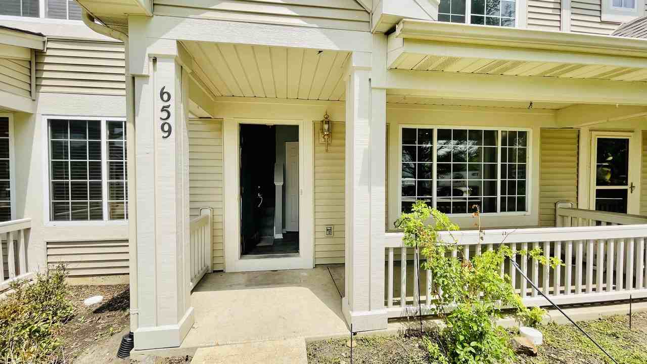 659 Lincoln Station Dr #NA - Photo 2 of 24