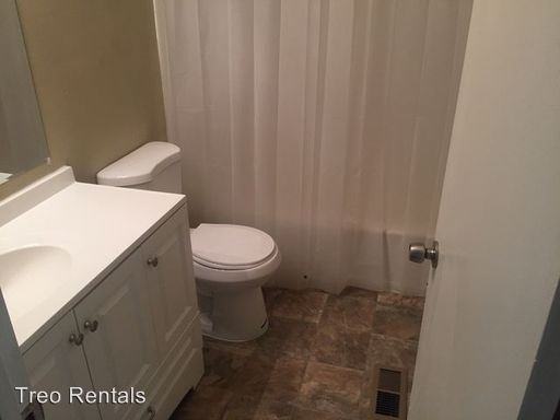 11 Timberline Ct - Photo 2 of 9