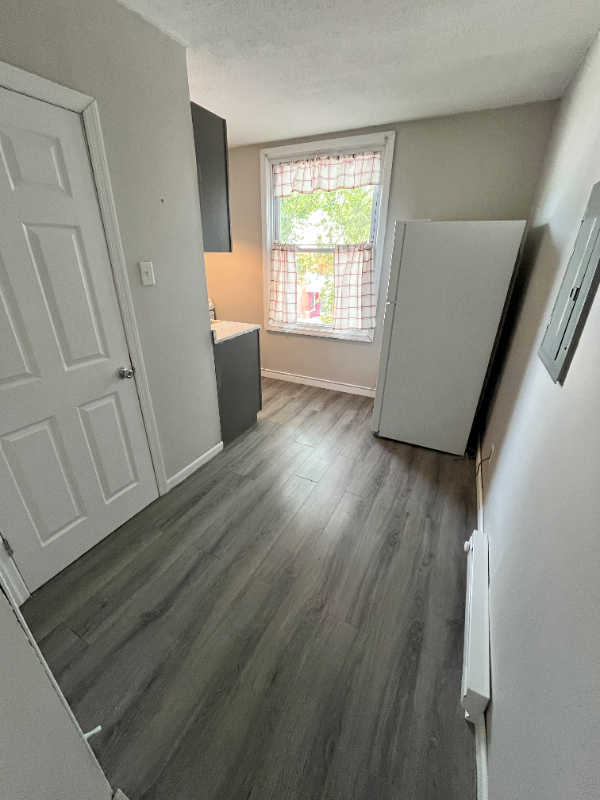 1403 5th Ave #2 - Photo 5 of 11