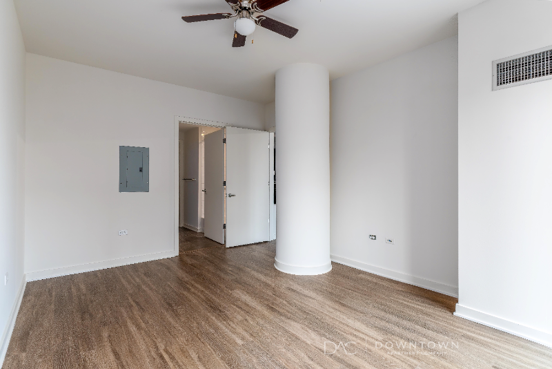 300 W Grand Ave #301 - Photo 7 of 10