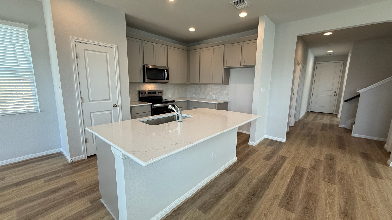 108 Elm Branch Trl - Photo 2 of 20