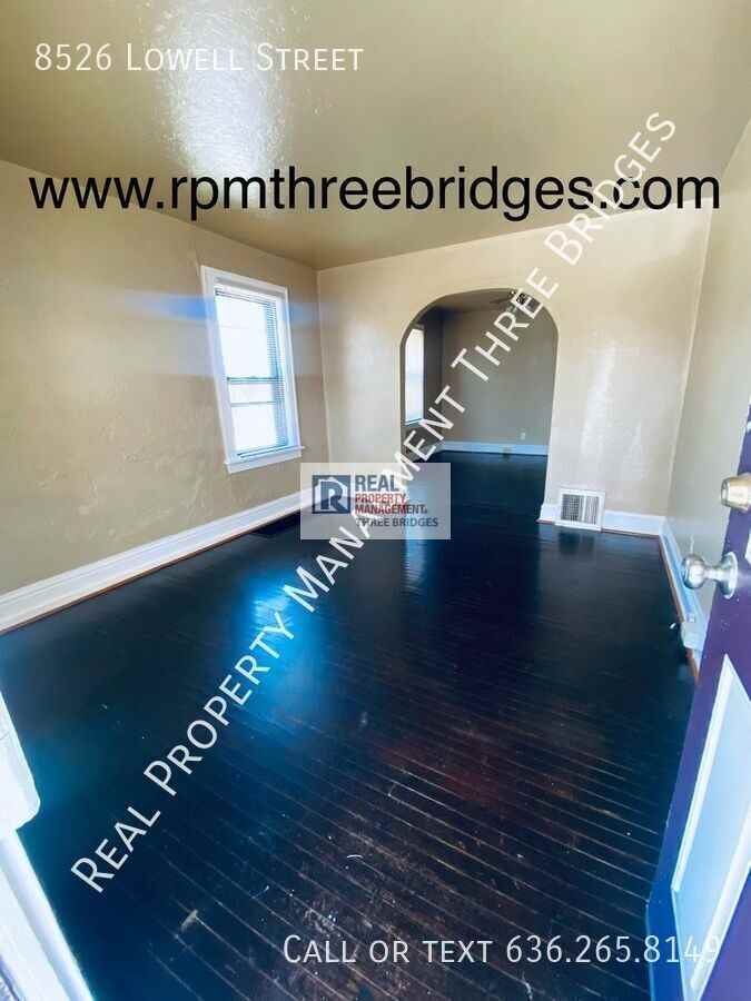 8526 Lowell Street - Photo 2 of 14