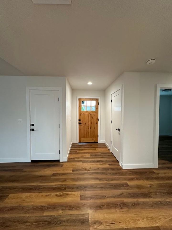 1133 Pineland Dr - Photo 4 of 50