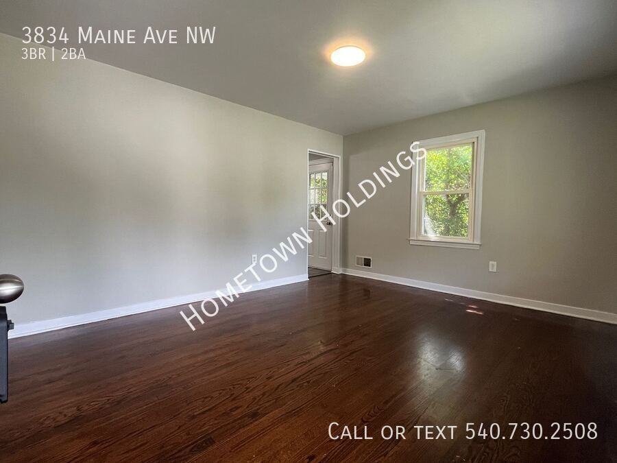 3834 Maine Ave Nw - Photo 3 of 17