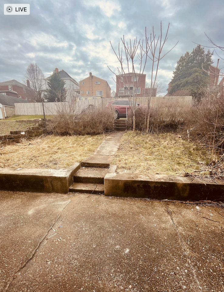 2432 Perry St - Photo 2 of 31