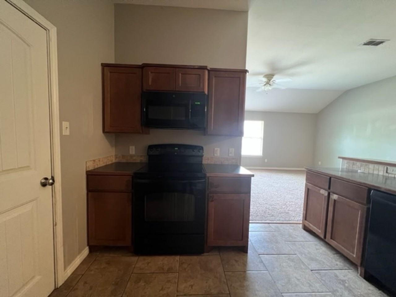 3949 Carrera Ln - Photo 7 of 18