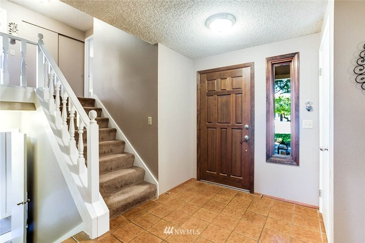 10509 Ne 120th Pl - Photo 3 of 21