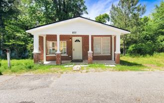 825 13th Ct - Photo 1 of 1