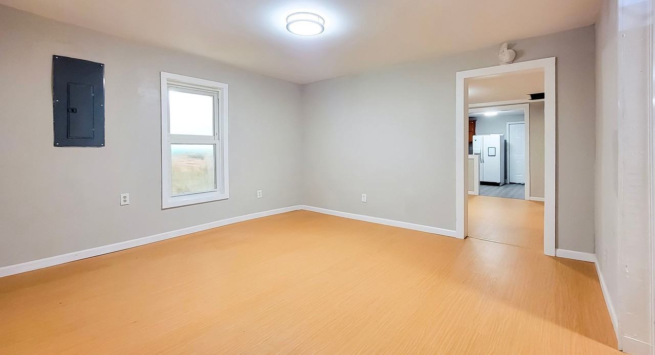 825 13th Ct - Photo 7 of 14