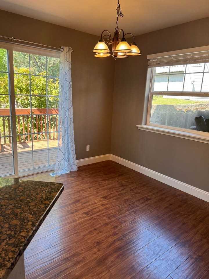 1454 Four Seasons Dr - Photo 5 of 9