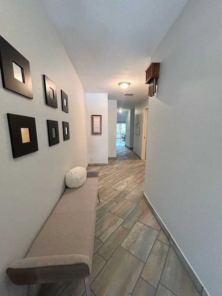 661 Segovia Court Northeast - Photo 2 of 34