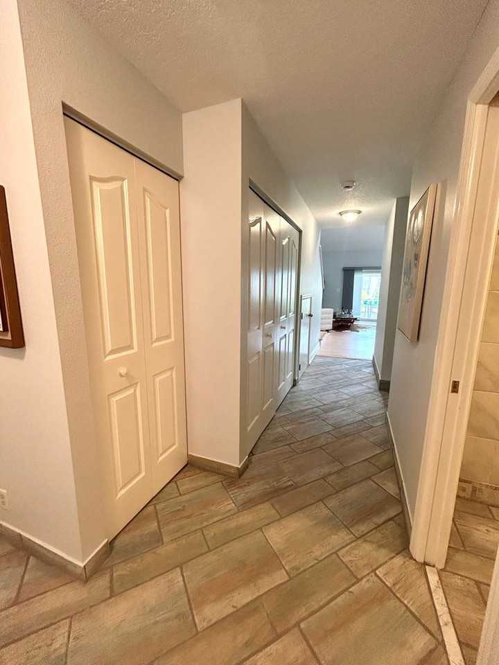 661 Segovia Court Northeast - Photo 3 of 34