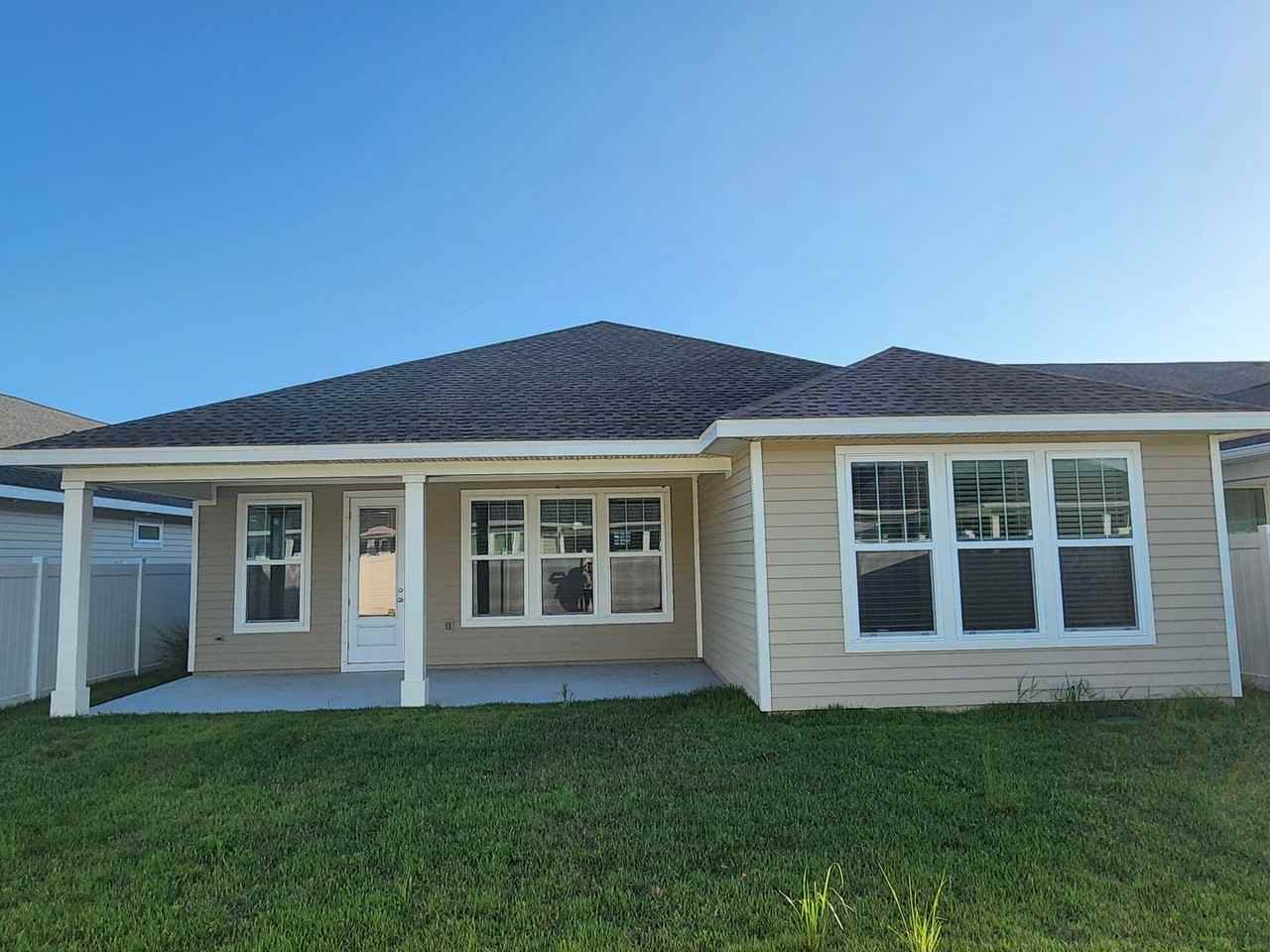 1083 Harrison Bayou Dr - Photo 2 of 37