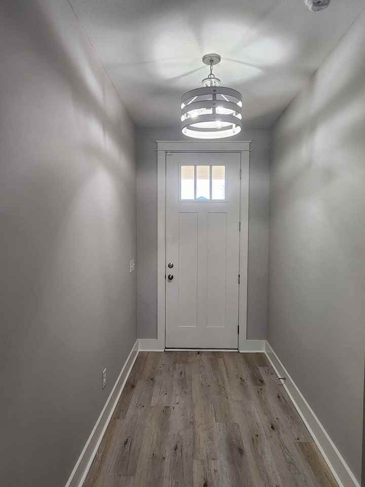 1083 Harrison Bayou Dr - Photo 4 of 37
