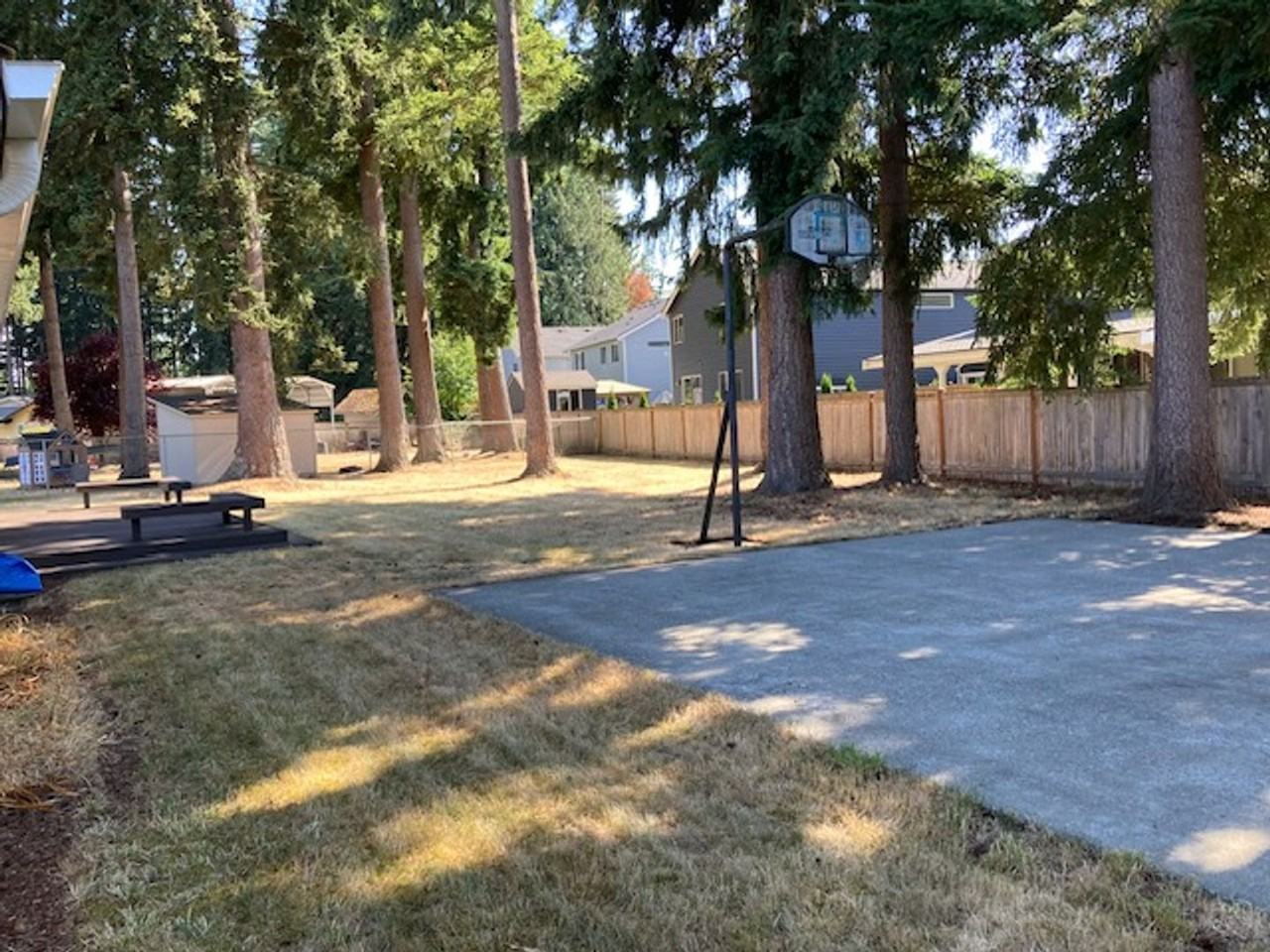 11828 47th Dr Ne - Photo 3 of 7