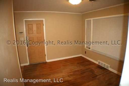 14 S 74th E Ave - Photo 3 of 9