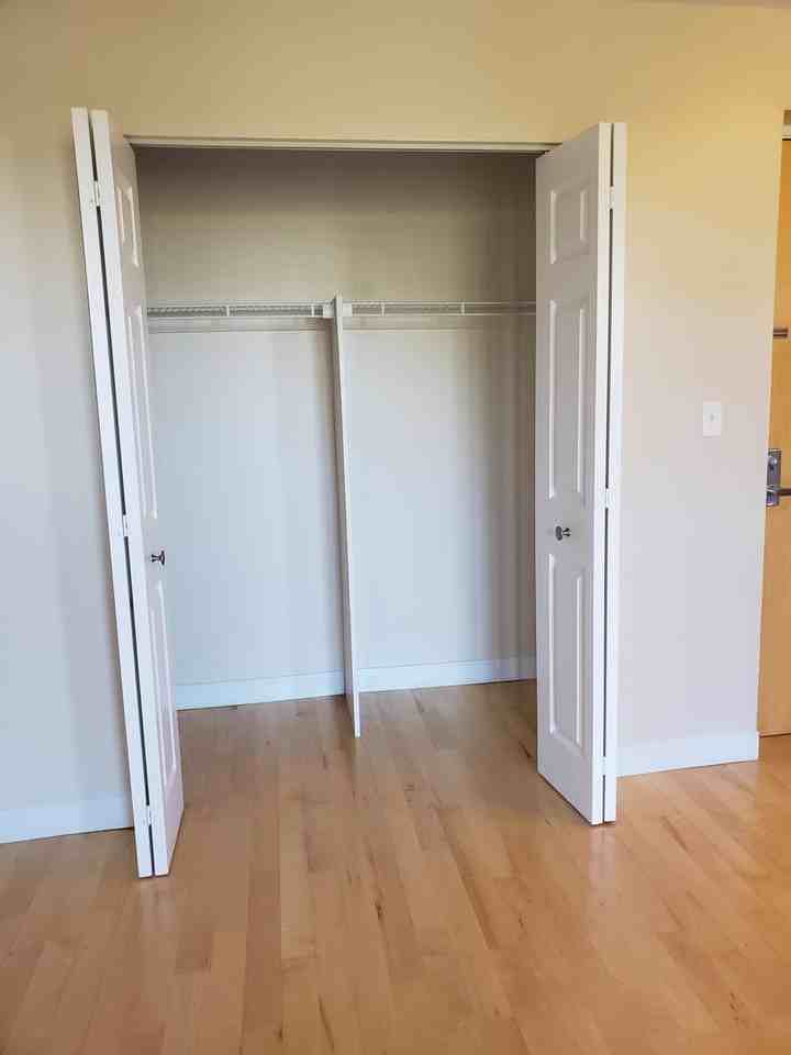 9 Camelot Ct - Photo 7 of 10